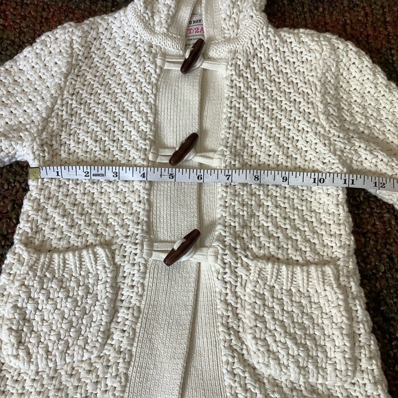 Old Navy “Dumpling” Ivory Long Sweater Coat Sz 2T - Picture 7 of 9